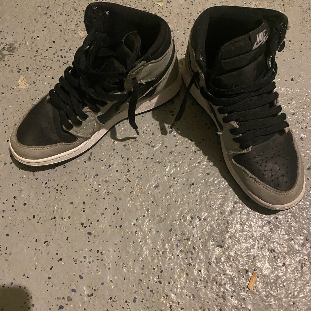 Nike Air Jordan sneakers size 6